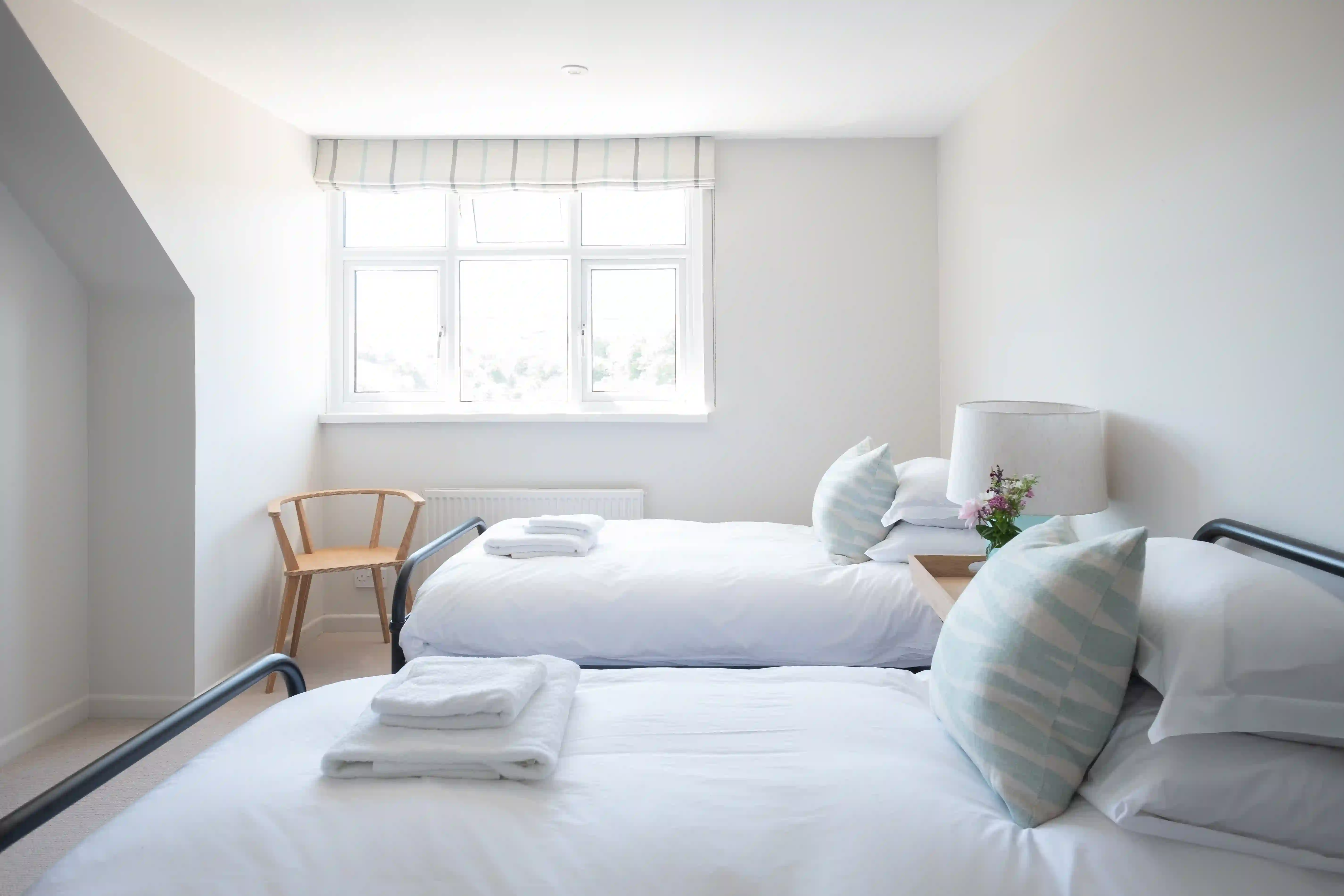 Twin room with two single beds and ensuite